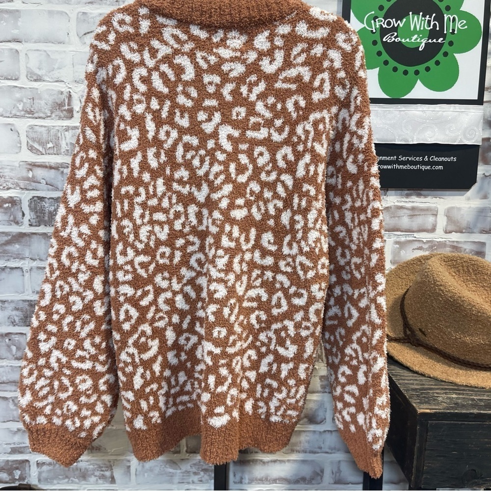 Cozy Brown and White Cowl Neck Sweater small - Picture 7 of 8